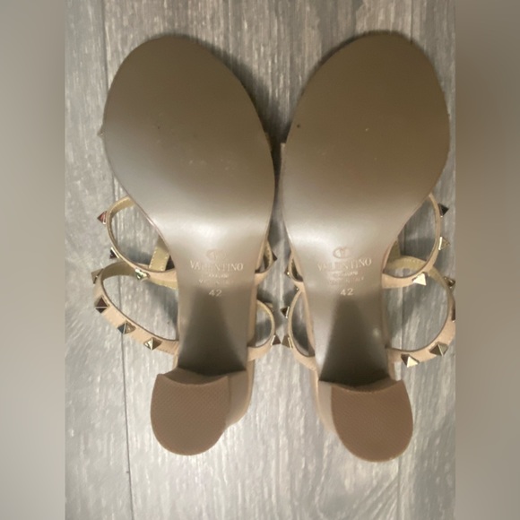 Valentino Garavani Rockstar Stud Caged Leather Tan Nude Sandals Size 42/ US 12 - Picture 8 of 11